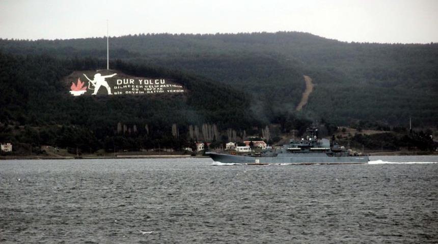 &Ccedil;anakkale Boğazı transit gemi ge&ccedil;işlerine kapatıldı