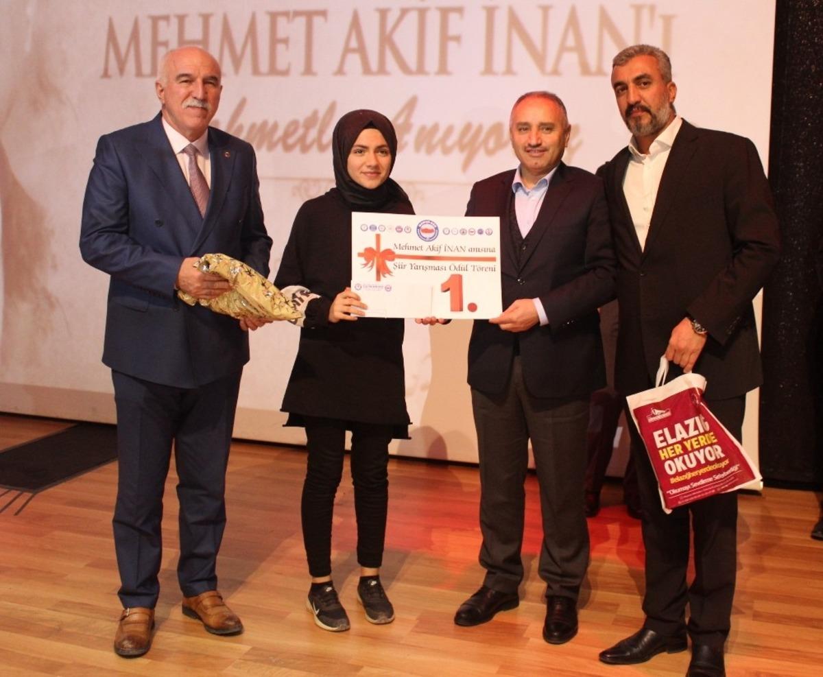 Elazığ&rsquo;da Mehmet Akif İnan anısına şiir yarışması