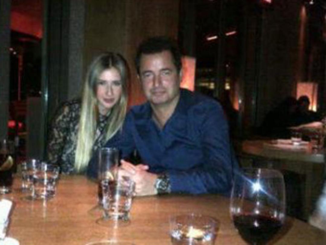 Sen misin Acun'dan hamile kaldı diyen