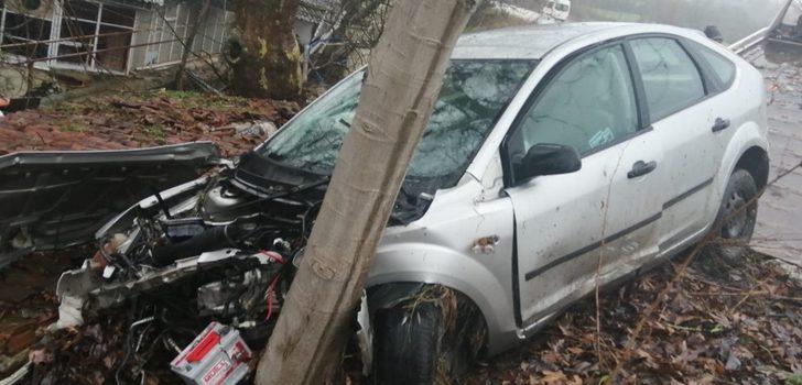 Yoğun yağışta faciadan dönüldü, ağaca çarparak durabildi: 1 yaralı G2