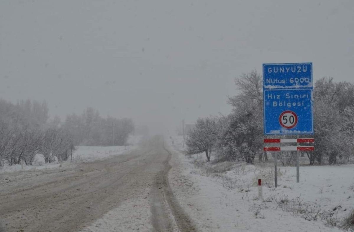 G&uuml;ny&uuml;z&uuml; il&ccedil;esinde okullar 1 g&uuml;n tatil edildi