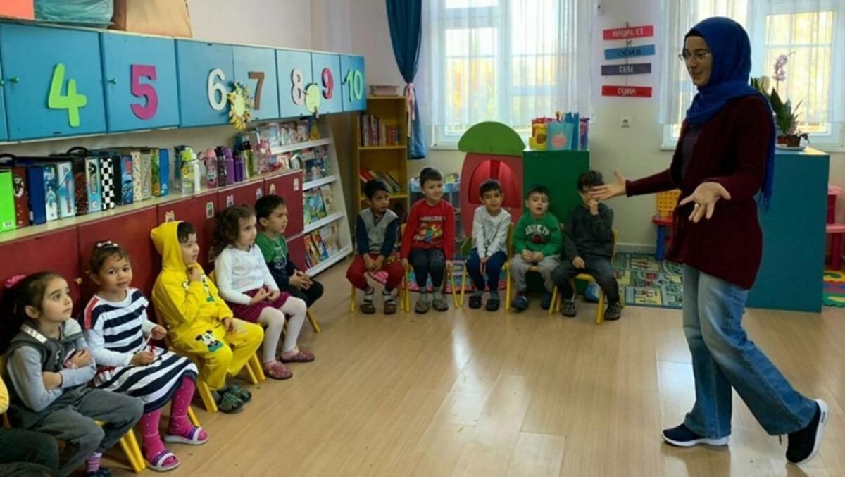 Kaş&rsquo;ta Anadolu Masalları anlatılıyor