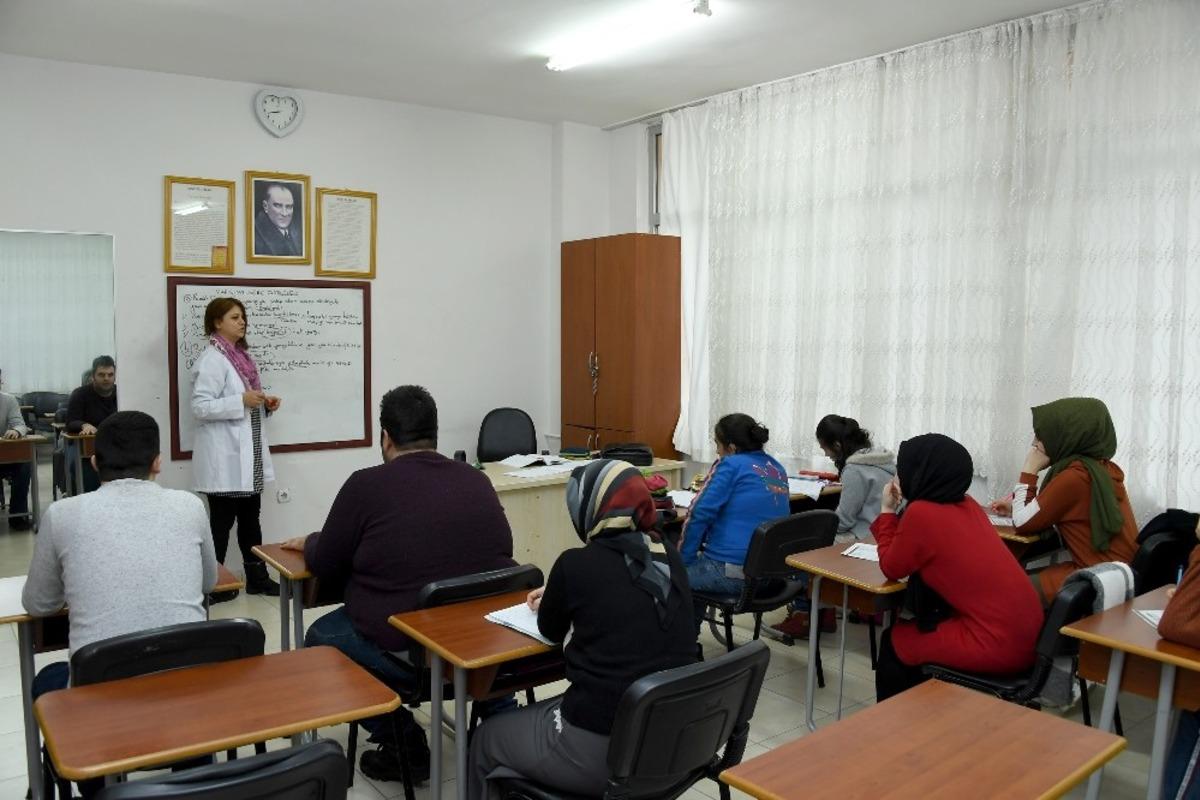 KOMEK&rsquo;ten engelli vatandaşlar i&ccedil;in EKPSS kursu
