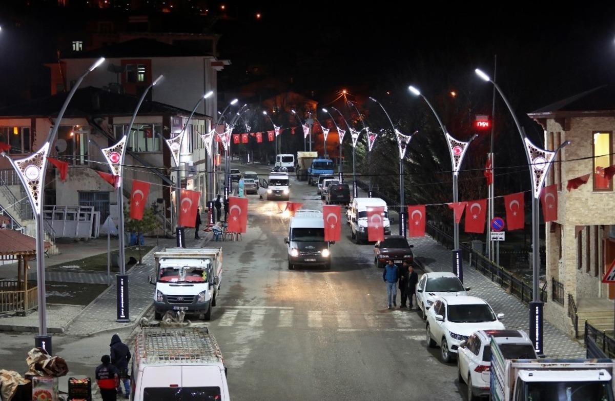 Bah&ccedil;esaray ışıl ışıl