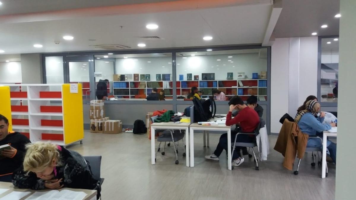 &Ccedil;oban Mustafa Paşa K&uuml;t&uuml;phanesi&rsquo;ni 271 bin kişi ziyaret etti