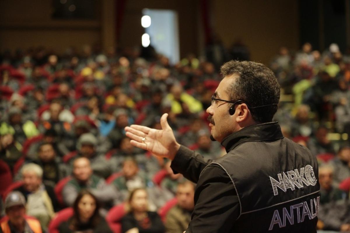 Polisten temizlik iş&ccedil;ilerine g&uuml;venlik eğitimi