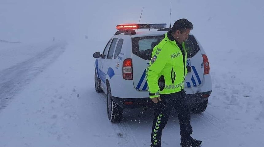 Niğde’de Ulukışla ilçe yolu kapatıldı