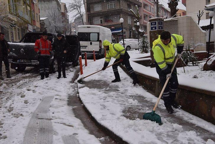 Çan Belediyesi karla mücadele çalışmalarını sürdürüyor G1