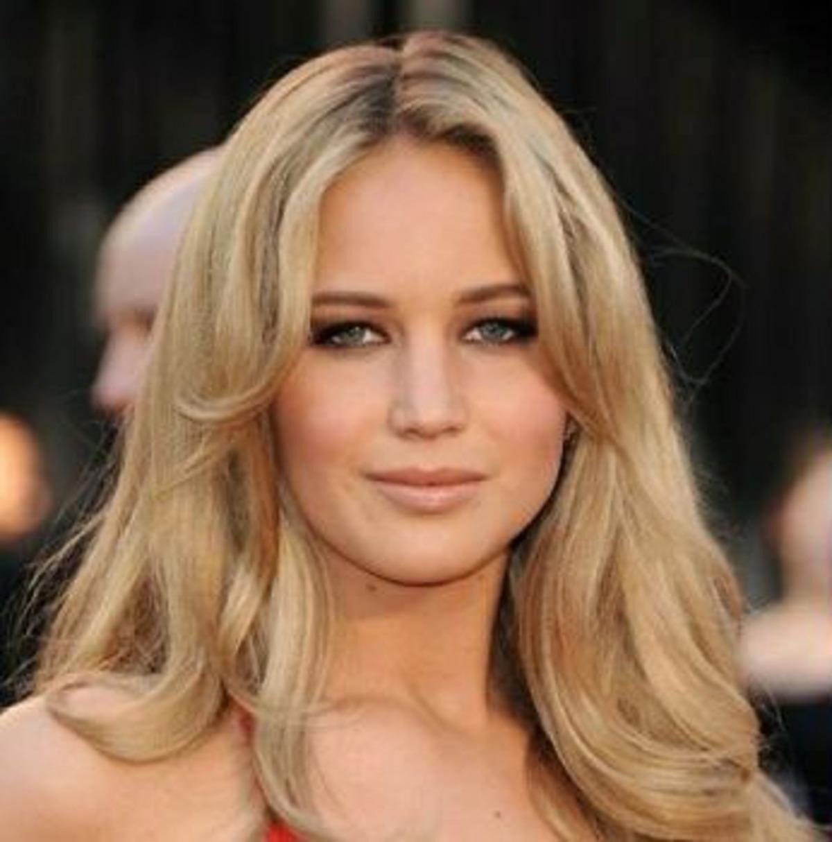 İşte &uuml;nl&uuml;lerin makyajsız halleri