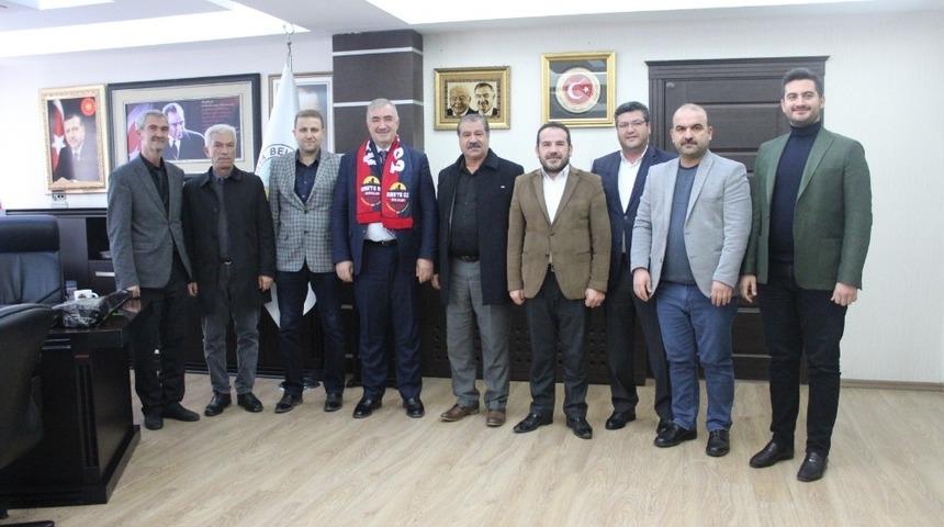 Başkan Turanlı Kahta02 Spora &uuml;ye oldu