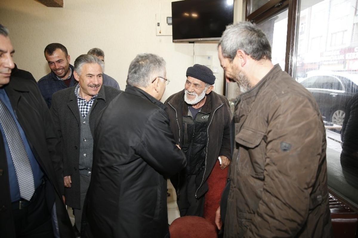 Başkan B&uuml;y&uuml;kkılı&ccedil; Argıncık esnaflarıyla