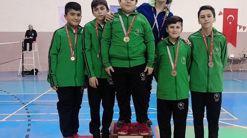 Ispartalı Badmintoncular çeyrek finalde