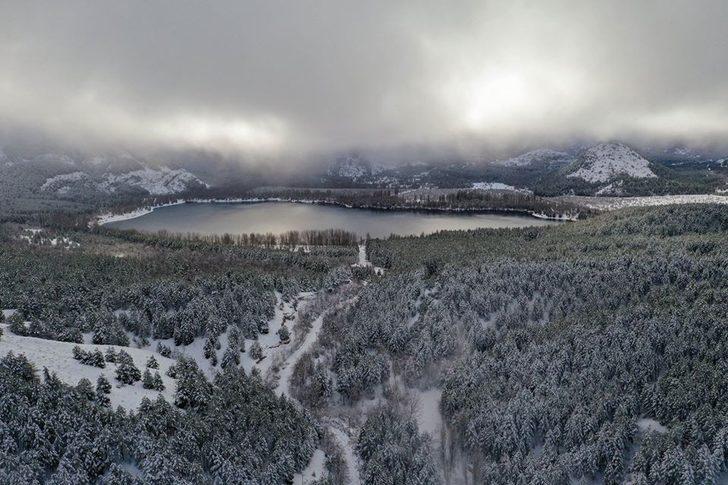 Gölcük’te kar yağışı sonrası kartpostallık görüntüler G1