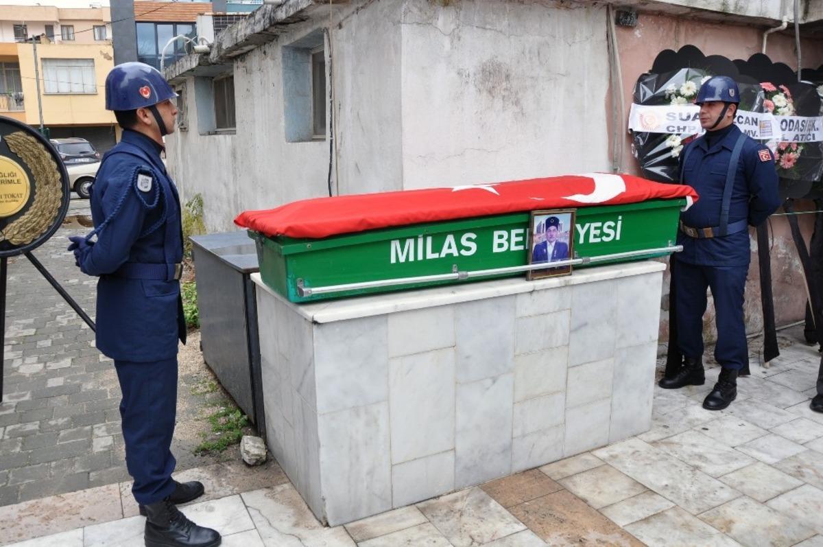 Kore Gazisi Alparslan g&ouml;zyaşları ile uğurlandı