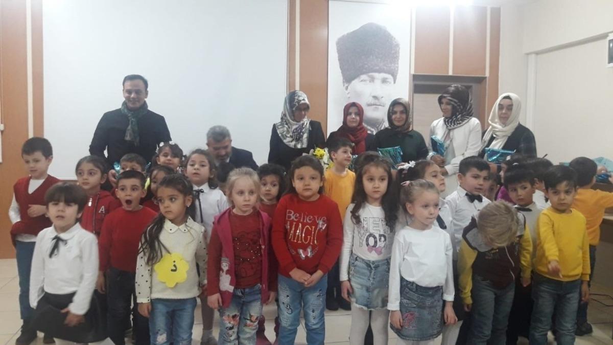 Burhaniye&rsquo;de minikler Kur&rsquo;an Kursunun birinci d&ouml;nemini tamamladı.