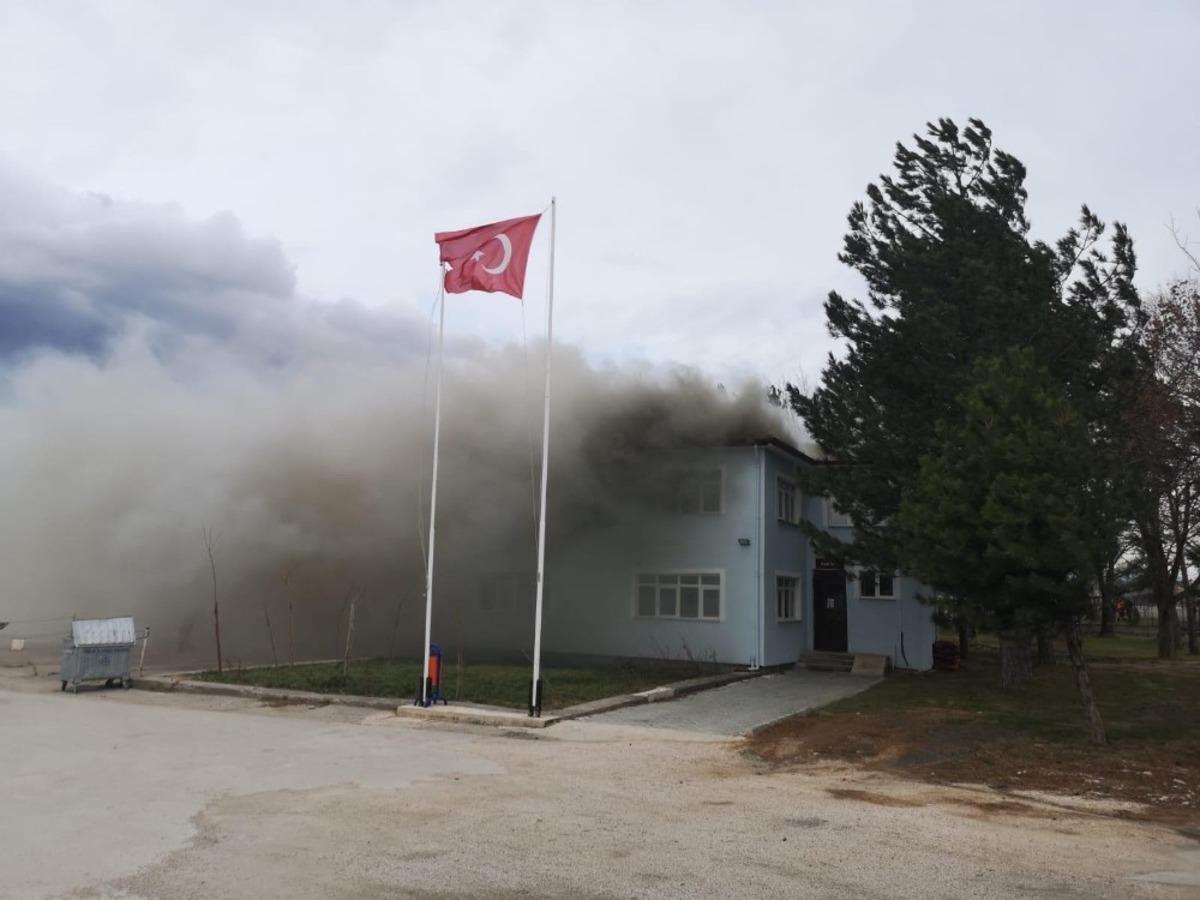 Tokat&rsquo;ta &ccedil;atı yangını