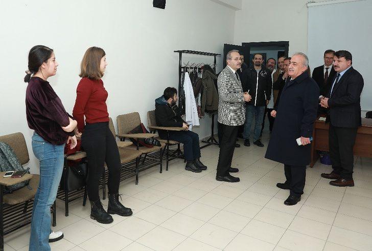 Rektör Çomaklı Tıp Fakültesi’nde incelemelerde bulundu G5