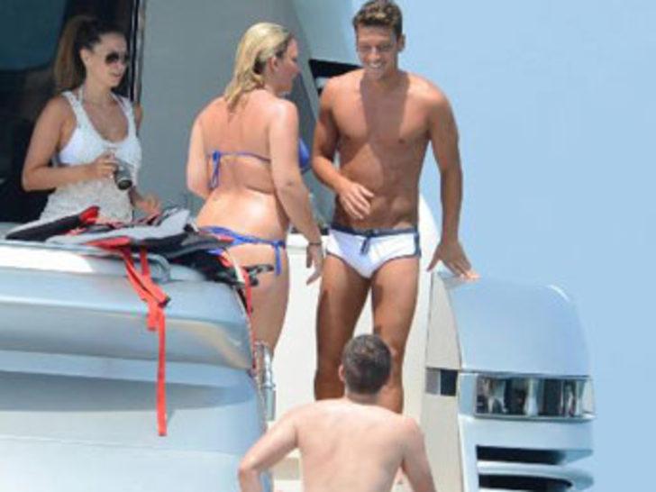 Mesut beni aldatırsa top dışarı çıkmıştır G5