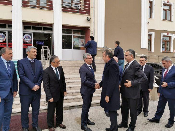 AK Parti’den Sarı’ya kutlama ziyareti G2