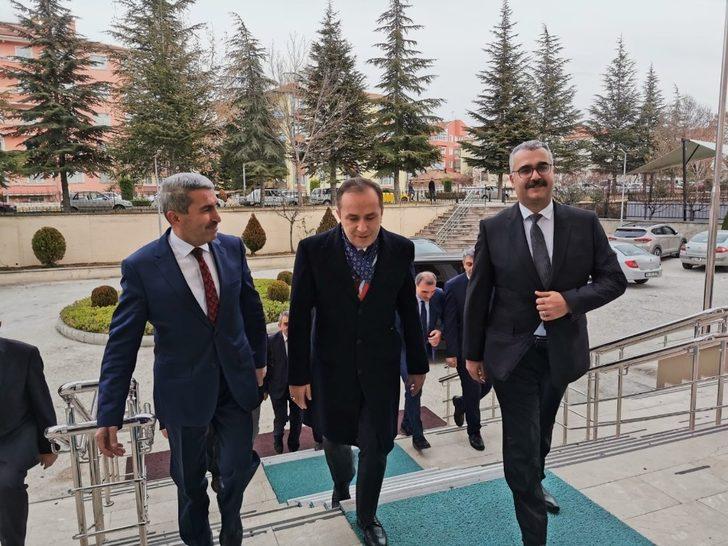 AK Parti’den Sarı’ya kutlama ziyareti G4