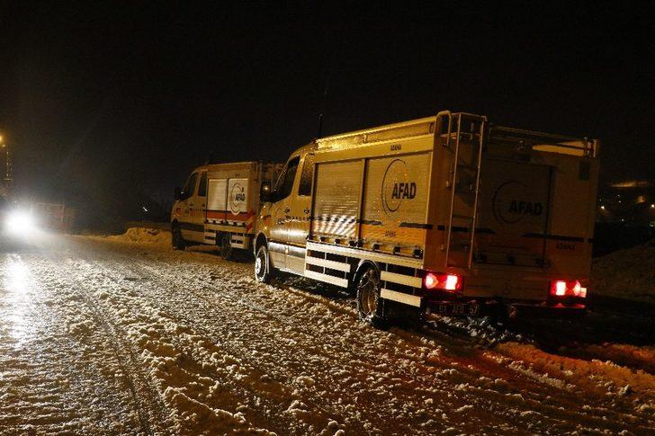Adana'daki çığda kaybolan işçiyi arama çalışmaları devam ediyor G4