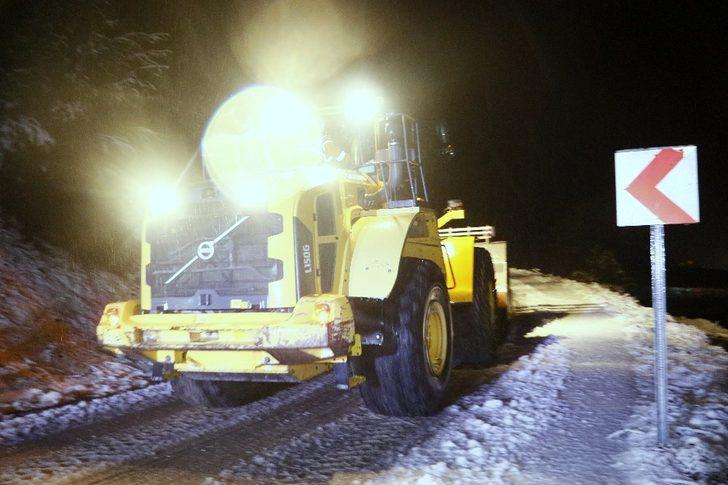 Adana'daki çığda kaybolan işçiyi arama çalışmaları devam ediyor G5