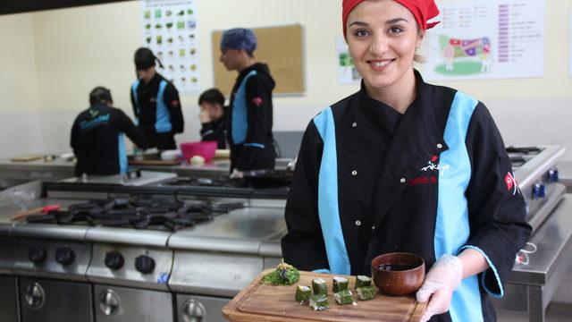 Kara lahana ve hamsi birleşti, 'hamsili suşi' oldu