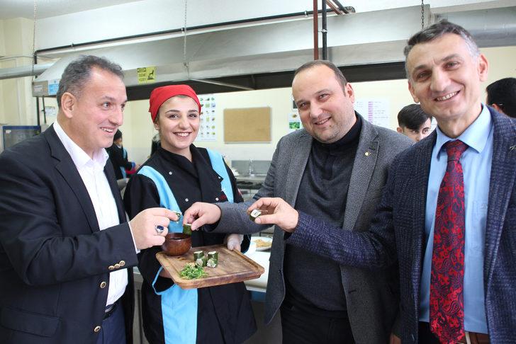 Kara lahana ve hamsi birleşti, 'hamsili suşi' oldu G2