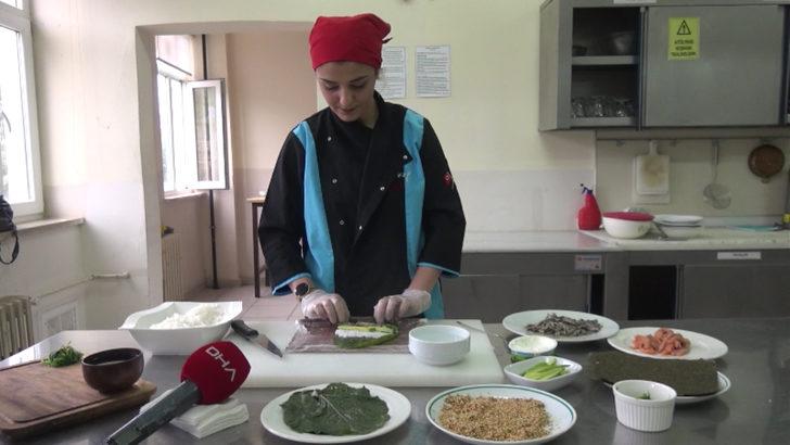 Kara lahana ve hamsi birleşti, 'hamsili suşi' oldu G3