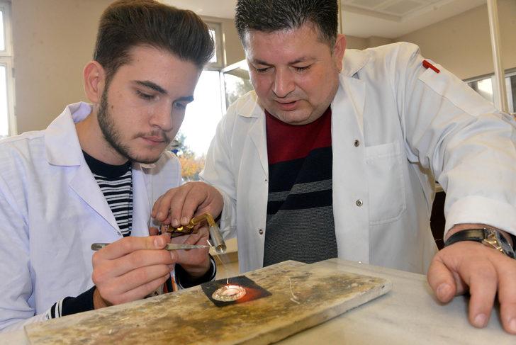 Bu bölümü bitiren 7 bin lira maaşla işe başlıyor G1