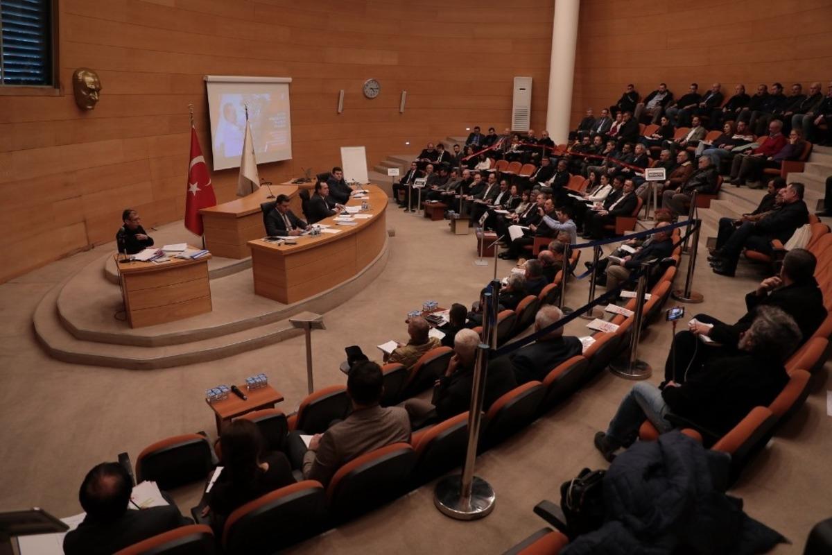 Akhisar&rsquo;ın eski belediye binası k&uuml;lt&uuml;r merkezi olacak