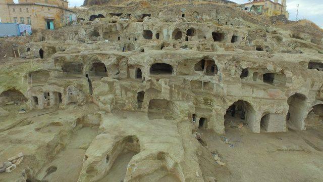 Cumhurbaşkanı Erdoğan, Nevşehir Kalesi için yenileme kararını imzaladı