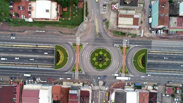 Ulaşım projeleri hayatı kolaylaştırdı G3