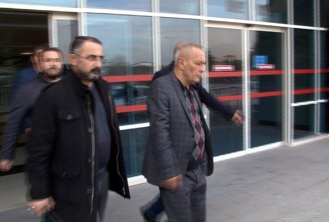 Duruşmaya gelen husumetlisine adliye önünde kurşun yağdıran zanlı tutuklandı