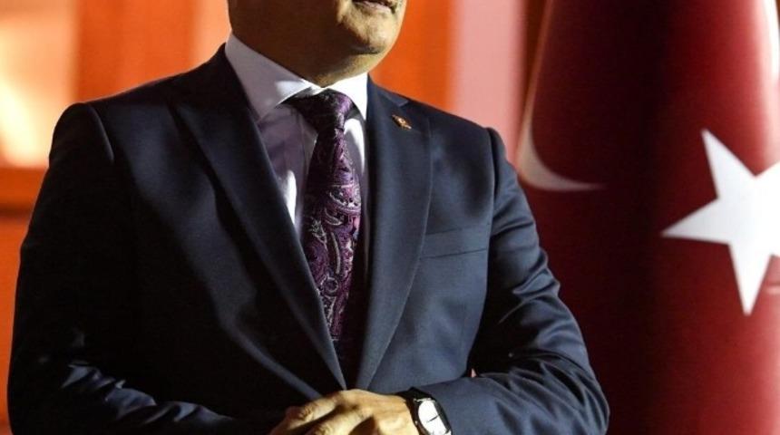 Vali Yazıcı&rsquo;dan &Ccedil;alışan Gazeteciler g&uuml;n&uuml; mesajı