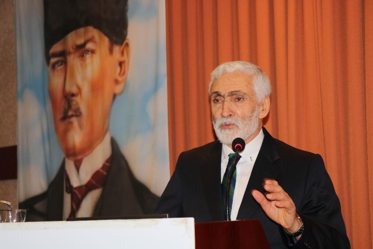 Prof. Dr. Şahinoğlu&rsquo;na emeklilik ve veda t&ouml;reni