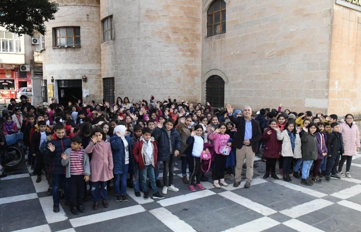 Şanlıurfa&rsquo;da &ouml;ğrencilere sinema etkinliği