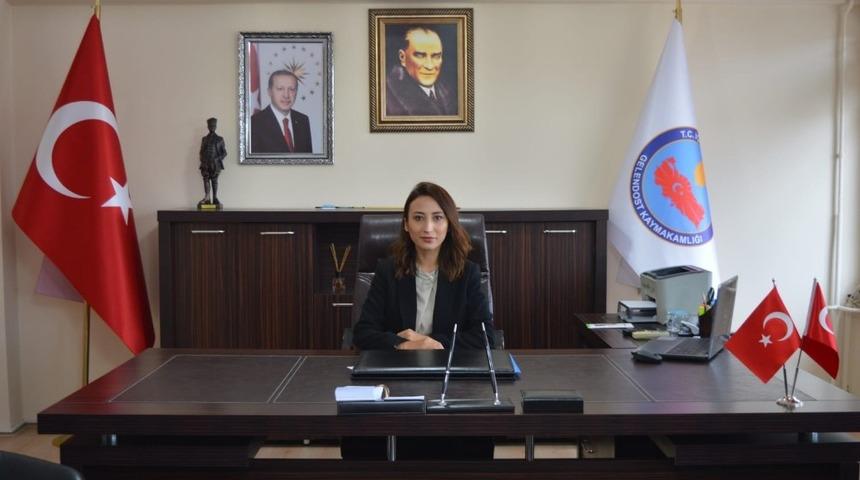 Gelendost&rsquo;a atanan kadın Kaymakam g&ouml;revine başladı