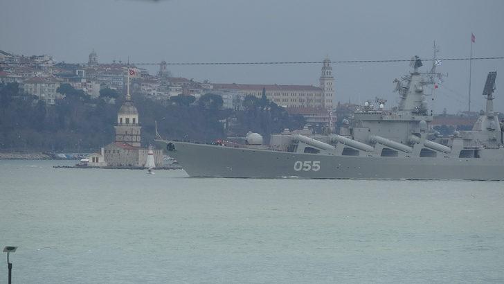 Üç gündür İstanbul'da bekleyen Rus savaş gemisi Karadeniz'e döndü G4