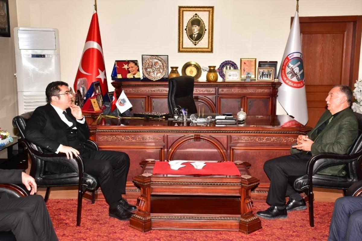 Vali Memiş&rsquo;ten ESOB&rsquo;a ziyaret