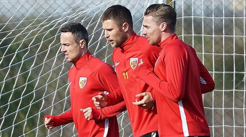 Kayserispor, Enver ve Zoran ile anlaştı
