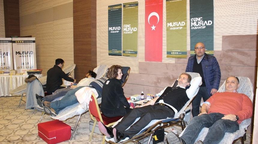 MÜSİAD’dan kan bağış kampanyasına destek
