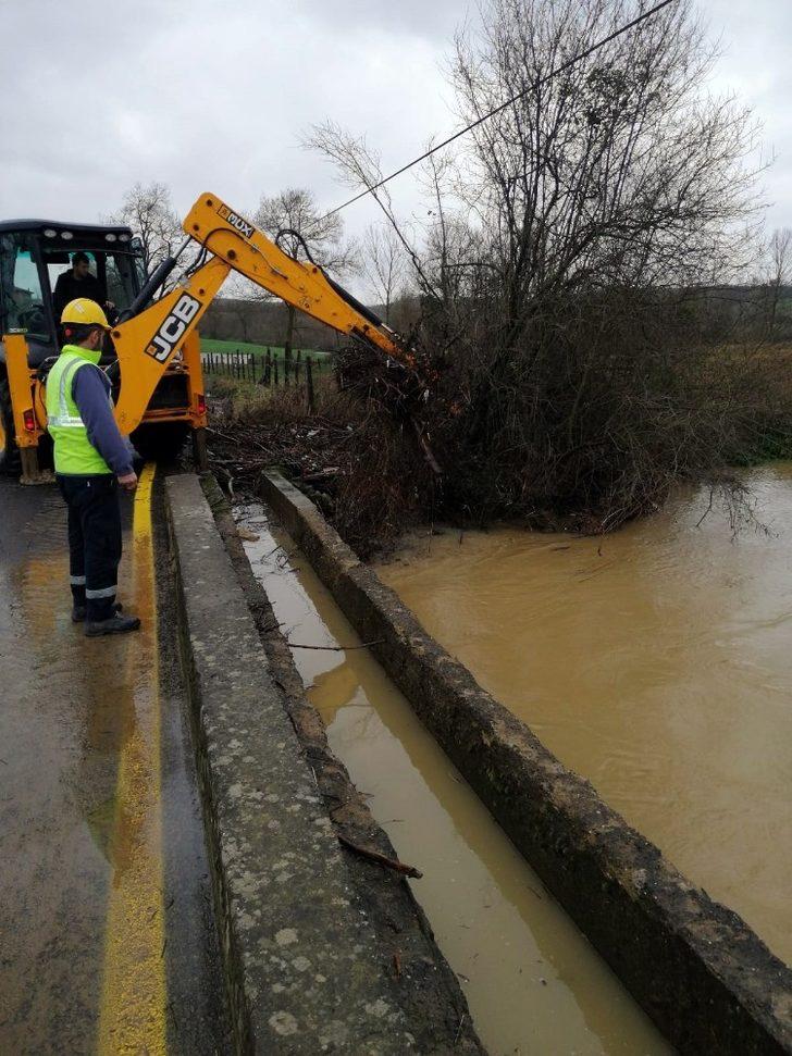 SASKİ ekipleri Kaynarca ve Ferizli’de sahadaydı G5