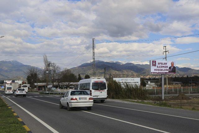 Efeler misafirleri “Hoşgeldiniz” totemiyle karşılıyor