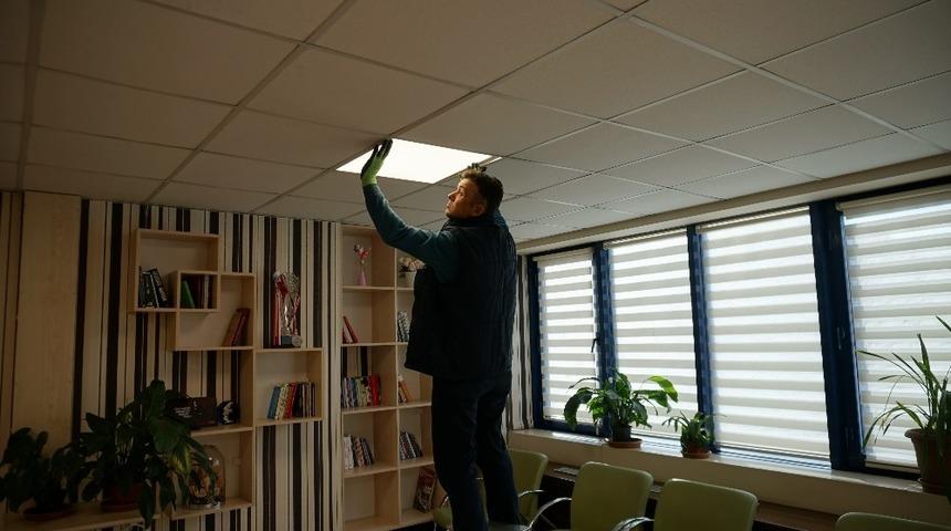 İzmit Belediyesi&rsquo;nden y&uuml;zde 40 enerji tasarrufu