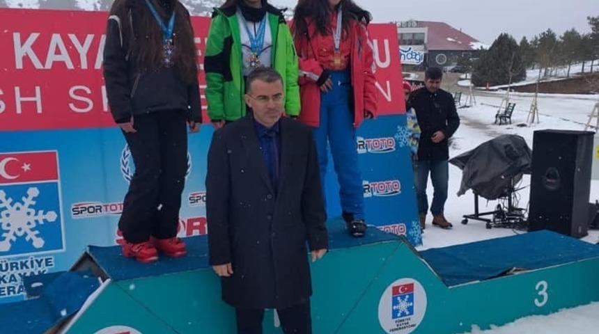 Kayakta Isparta&rsquo;ya bronz madalya