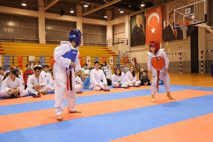 Kâğıthane’de 200’e yakın çocuk kuşak atladı G1