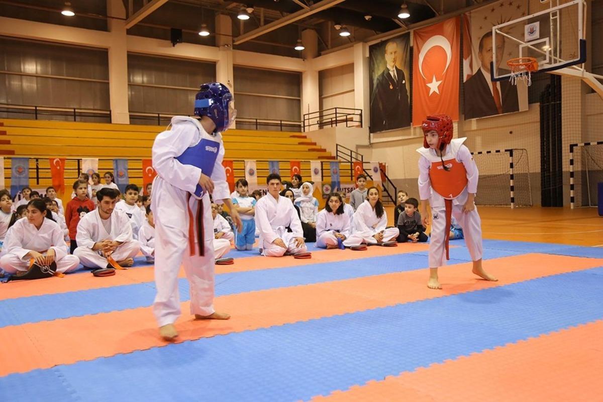 K&acirc;ğıthane&rsquo;de 200&rsquo;e yakın &ccedil;ocuk kuşak atladı