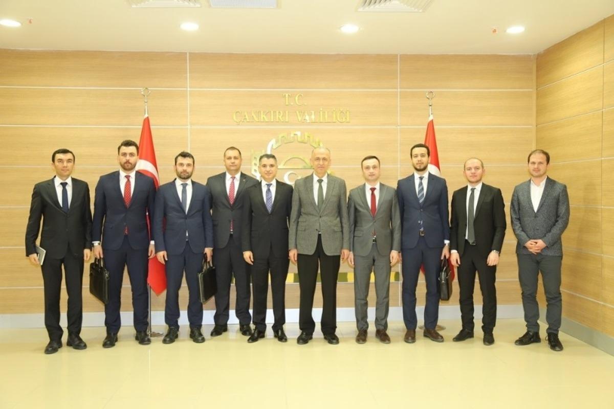 Cumhurbaşkanlığı Yatırım Ofisi Daire Başkanı Parmaksız Vali Aktaş&rsquo;ı ziyaret etti