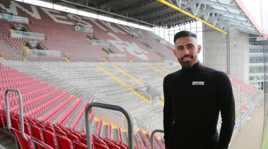 Hikmet Çiftçi, Almanya'nın Kaiserslautern takımına transfer oldu